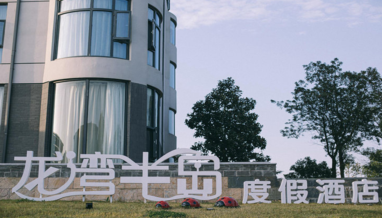 110603678.jpg 143340384.jpg